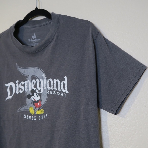 Disney Parks Disneyland Mickey‎ Mouse Graphic Tee Distressed Retro Grey Crewneck - Picture 6 of 8